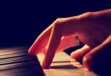 [英超]曼城主场逆转击败富勒姆.